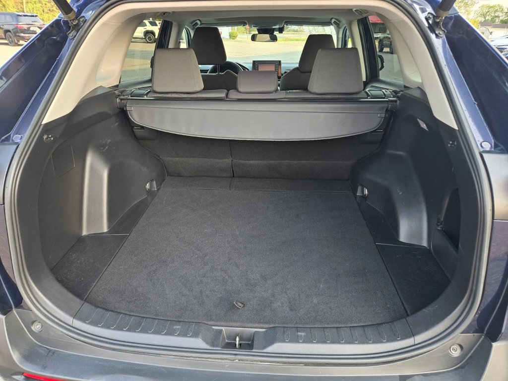 2020 Toyota RAV4 XLE in Temiskaming Shores, Ontario - 9 - w1024h768px