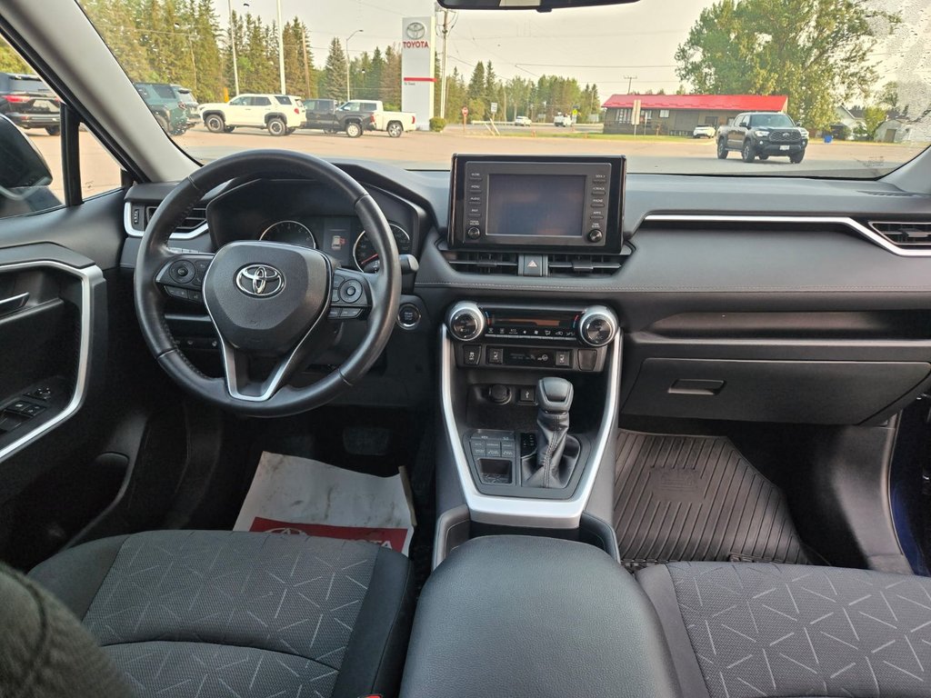 2020 Toyota RAV4 XLE in Temiskaming Shores, Ontario - 6 - w1024h768px