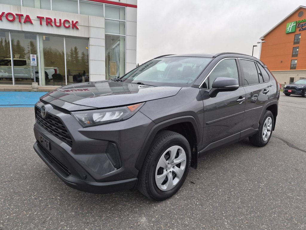 2020 Toyota RAV4 LE in Temiskaming Shores, Ontario - 4 - w1024h768px