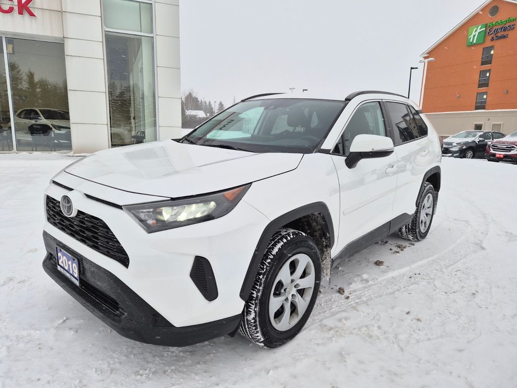 2020 Toyota RAV4 LE in Temiskaming Shores, Ontario - 2 - w1024h768px