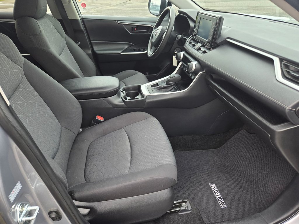 2021 Toyota RAV4 LE in Temiskaming Shores, Ontario - 8 - w1024h768px