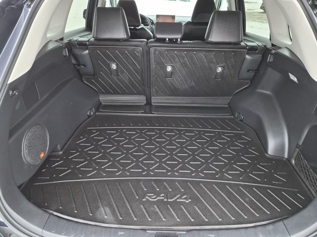 2021 Toyota RAV4 LIMITED in Temiskaming Shores, Ontario - 8 - w1024h768px
