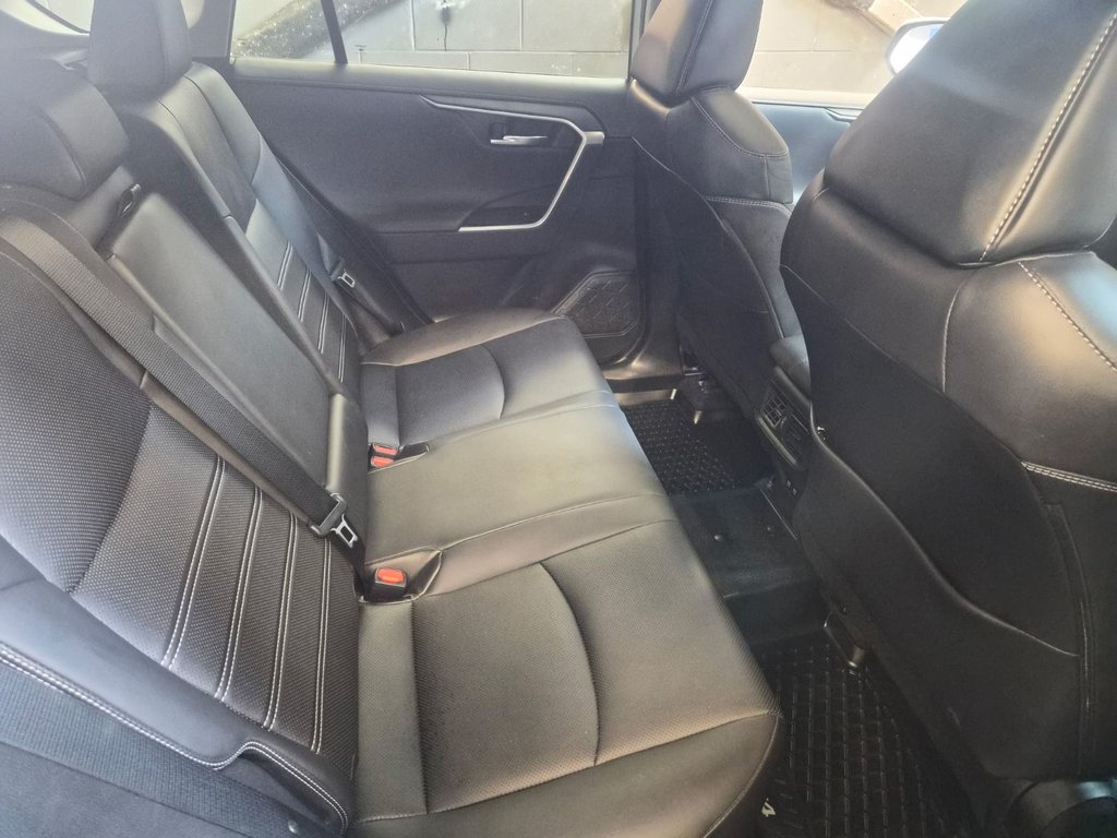 2021 Toyota RAV4 LIMITED in Temiskaming Shores, Ontario - 6 - w1024h768px
