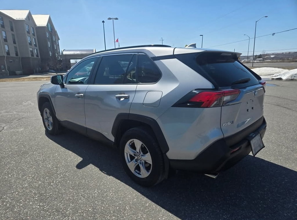 2022 Toyota RAV4 HYBRID LE in Temiskaming Shores, Ontario - 4 - w1024h768px