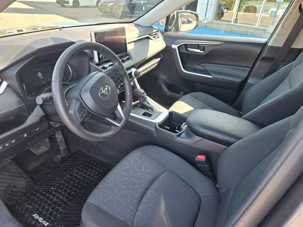 2023 Toyota RAV4 XLE in Temiskaming Shores, Ontario - 5 - w1024h768px