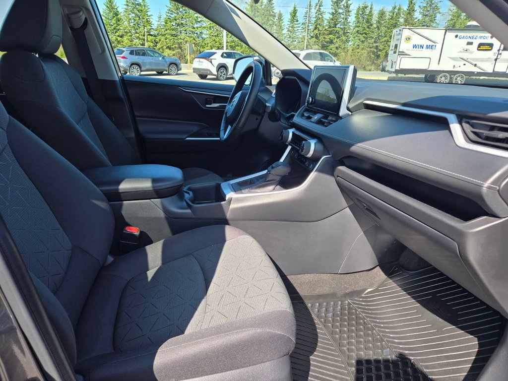 2023 Toyota RAV4 XLE in Temiskaming Shores, Ontario - 7 - w1024h768px