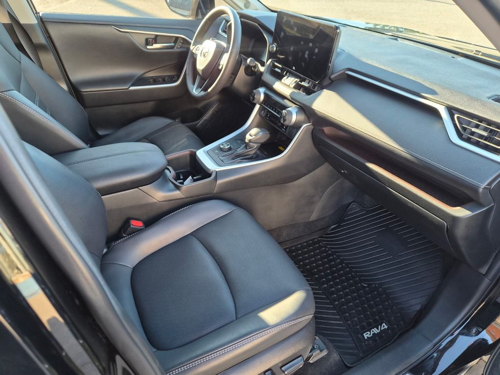 Toyota RAV4 HYBRID LIMITED 2023 à Temiskaming Shores, Ontario - 8 - w1024h768px
