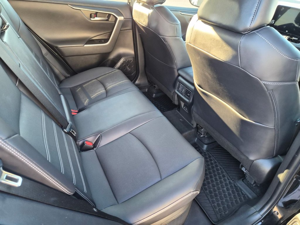 Toyota RAV4 HYBRID LIMITED 2023 à Temiskaming Shores, Ontario - 7 - w1024h768px