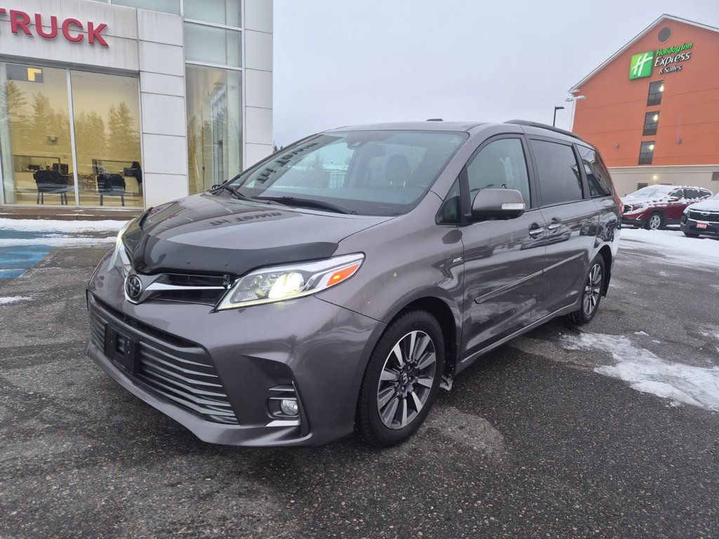 2018 Toyota SIENNA LIMITED in Temiskaming Shores, Ontario - 3 - w1024h768px