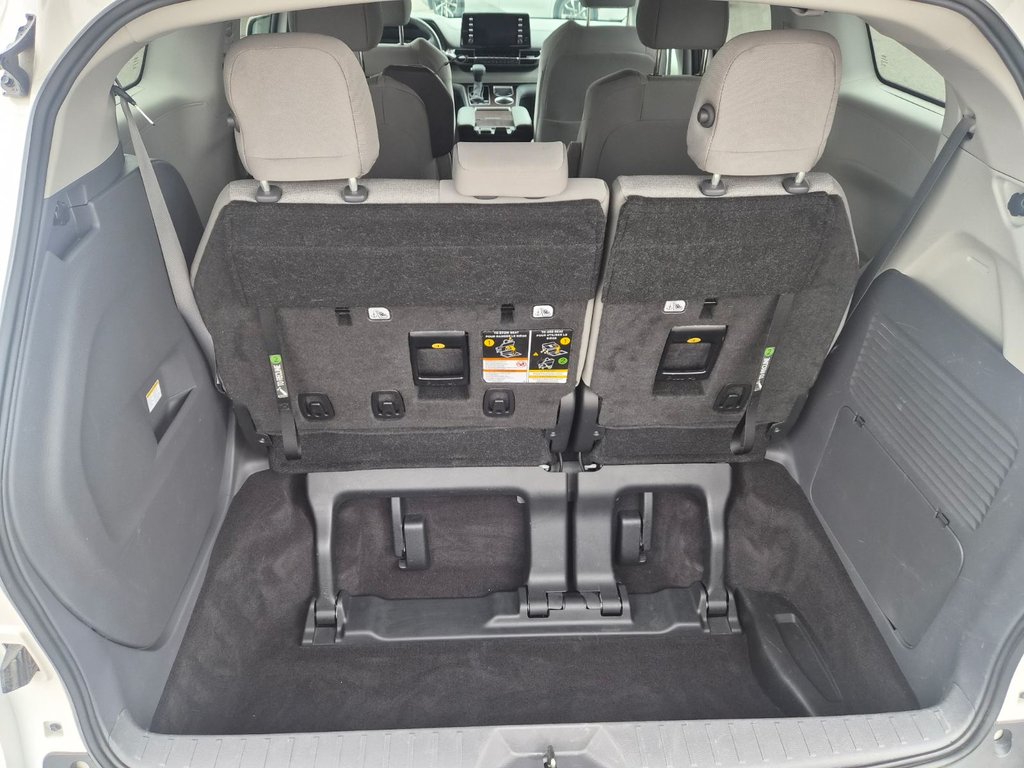 2023 Toyota SIENNA LE AWD in Temiskaming Shores, Ontario - 7 - w1024h768px