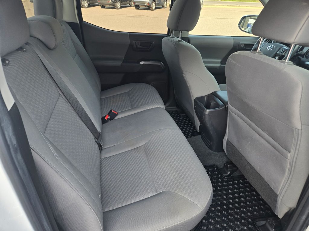 2022 Toyota Tacoma 4X4 DOUBLE CAB SR5 in Temiskaming Shores, Ontario - 7 - w1024h768px