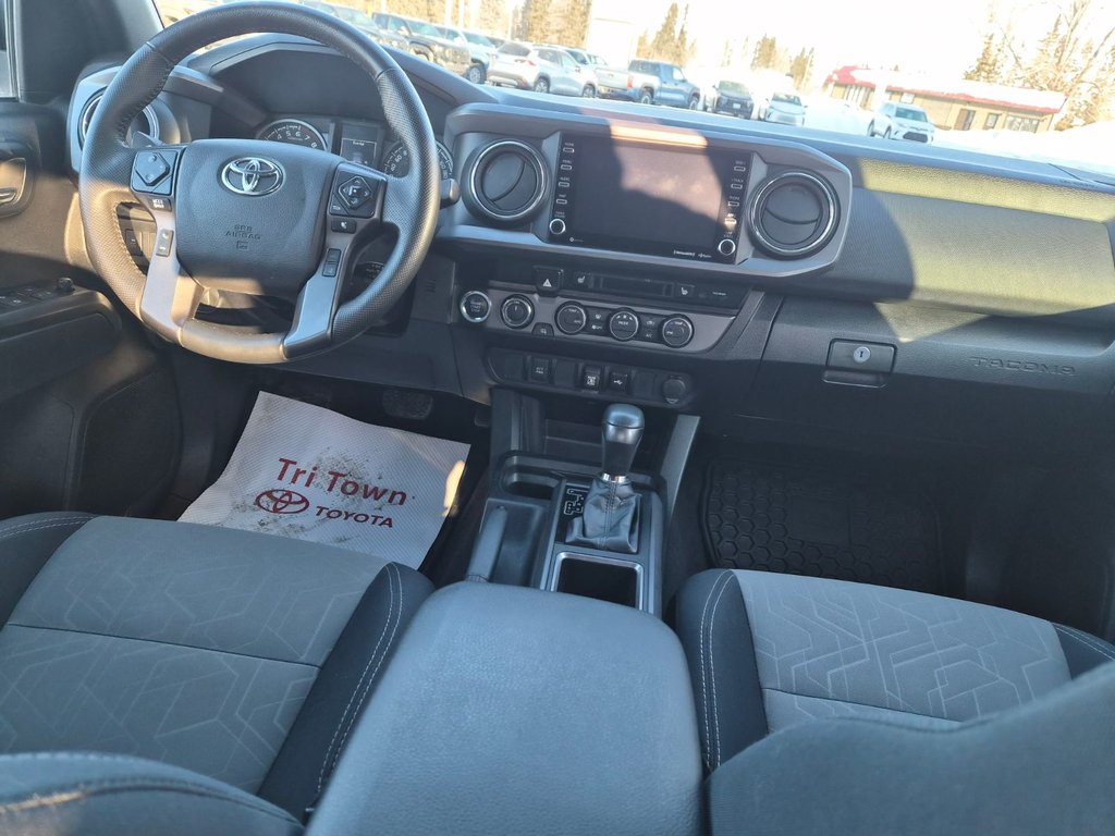 2022 Toyota TACOMA TRD SPORT in Temiskaming Shores, Ontario - 6 - w1024h768px