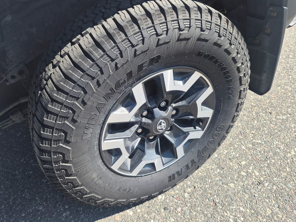 2023 Toyota TACOMA TRD OFF ROAD in Temiskaming Shores, Ontario - 9 - w1024h768px
