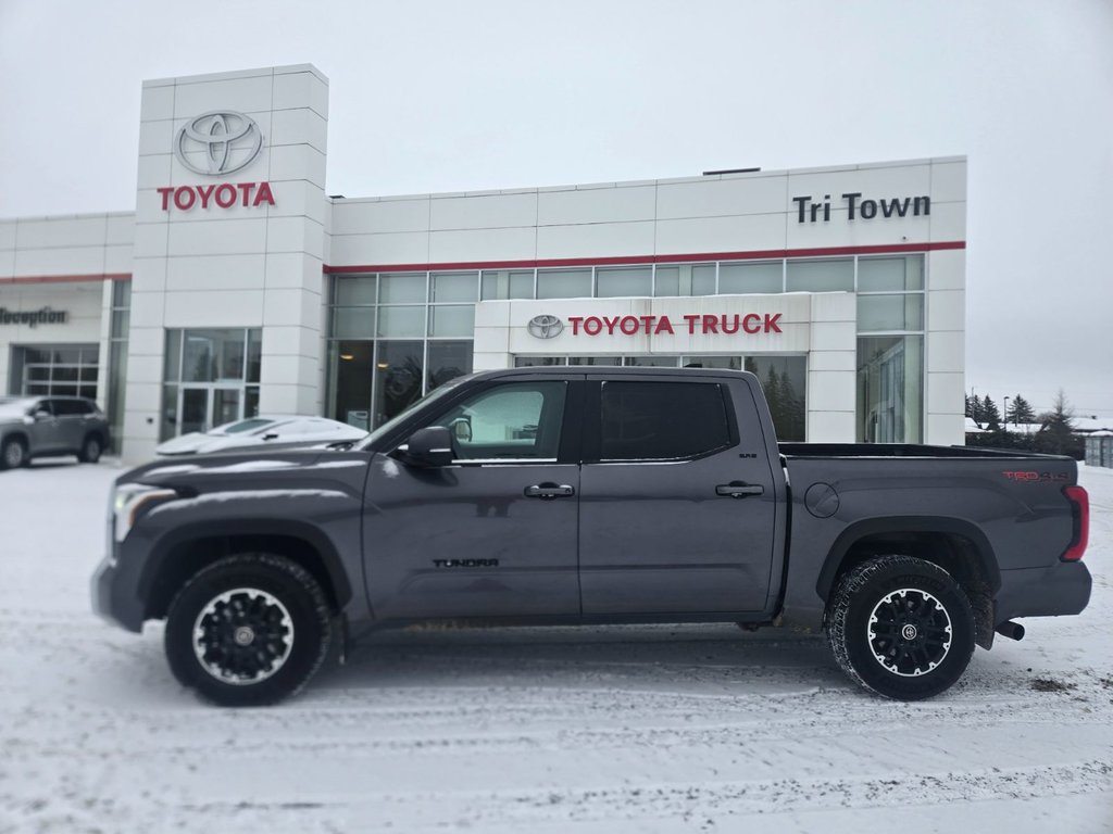 2022 Toyota Tundra SR in Temiskaming Shores, Ontario - 1 - w1024h768px