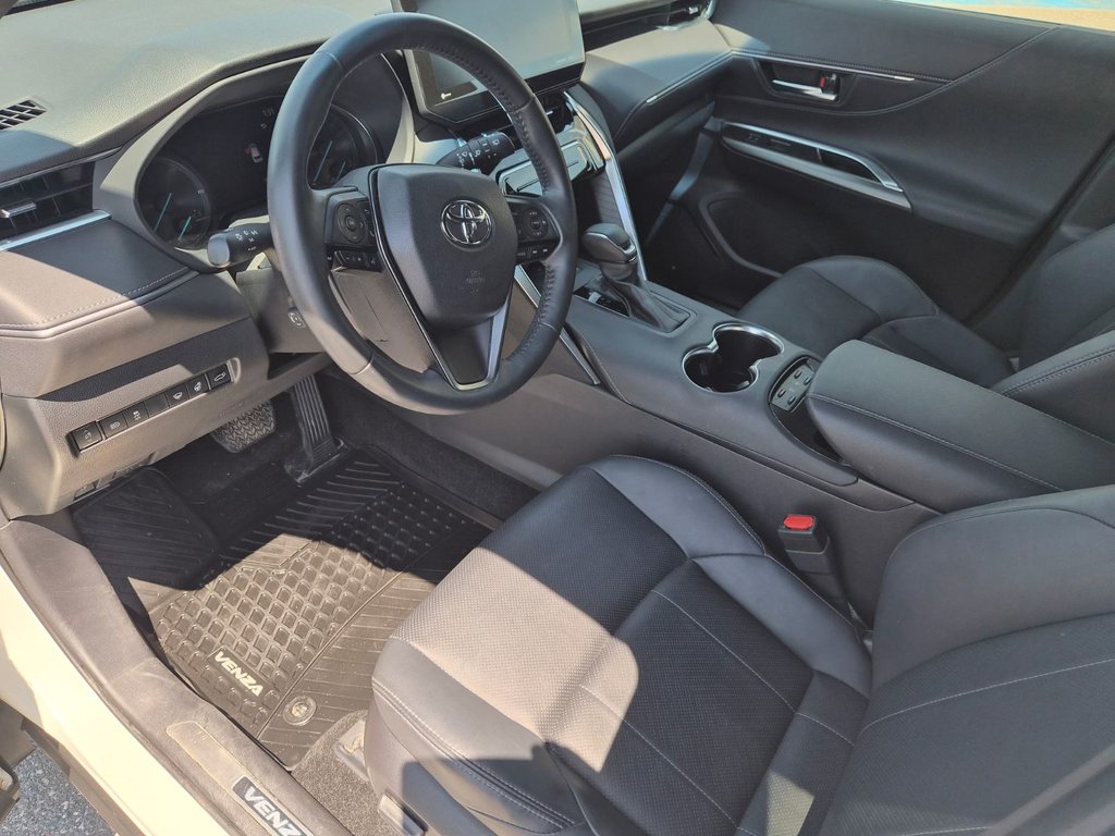 2022 Toyota VENZA XLE in Temiskaming Shores, Ontario - 5 - w1024h768px