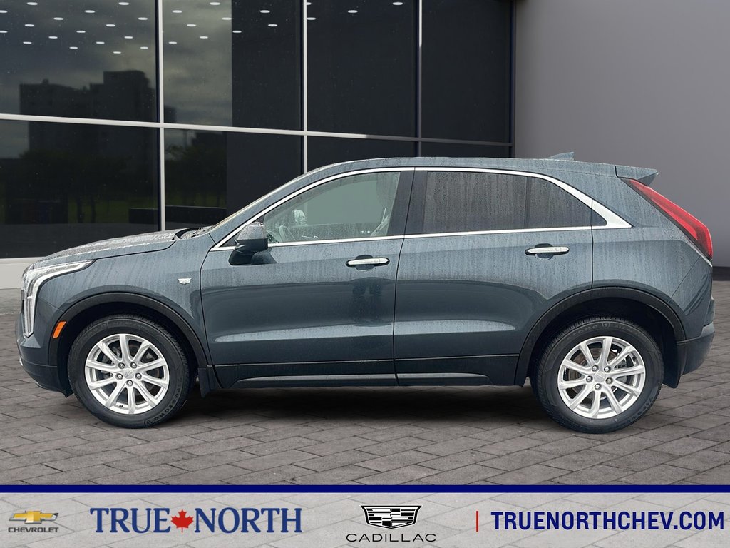 Cadillac XT4  2021 à North Bay, Ontario - 4 - w1024h768px
