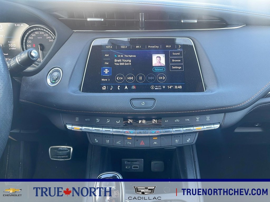 2022 Cadillac XT4 in North Bay, Ontario - 8 - w1024h768px