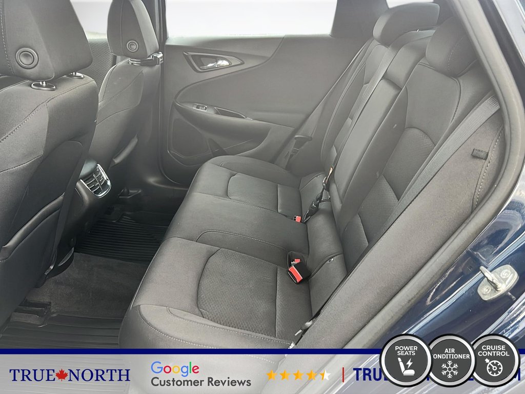 2017 Chevrolet Malibu in North Bay, Ontario - 12 - w1024h768px