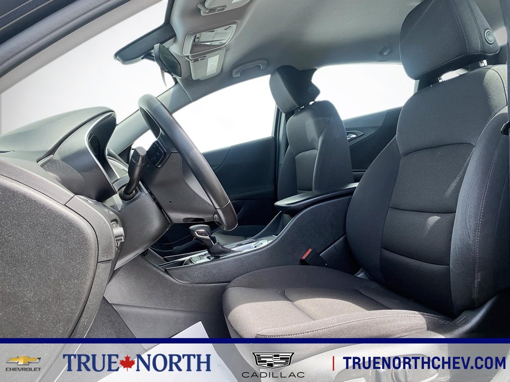 Chevrolet MALIBU  2022 à North Bay, Ontario - 6 - w1024h768px