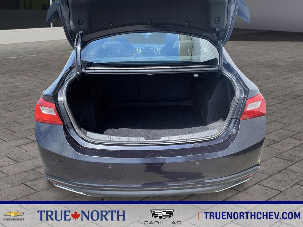 Chevrolet MALIBU  2022 à North Bay, Ontario - 5 - w1024h768px