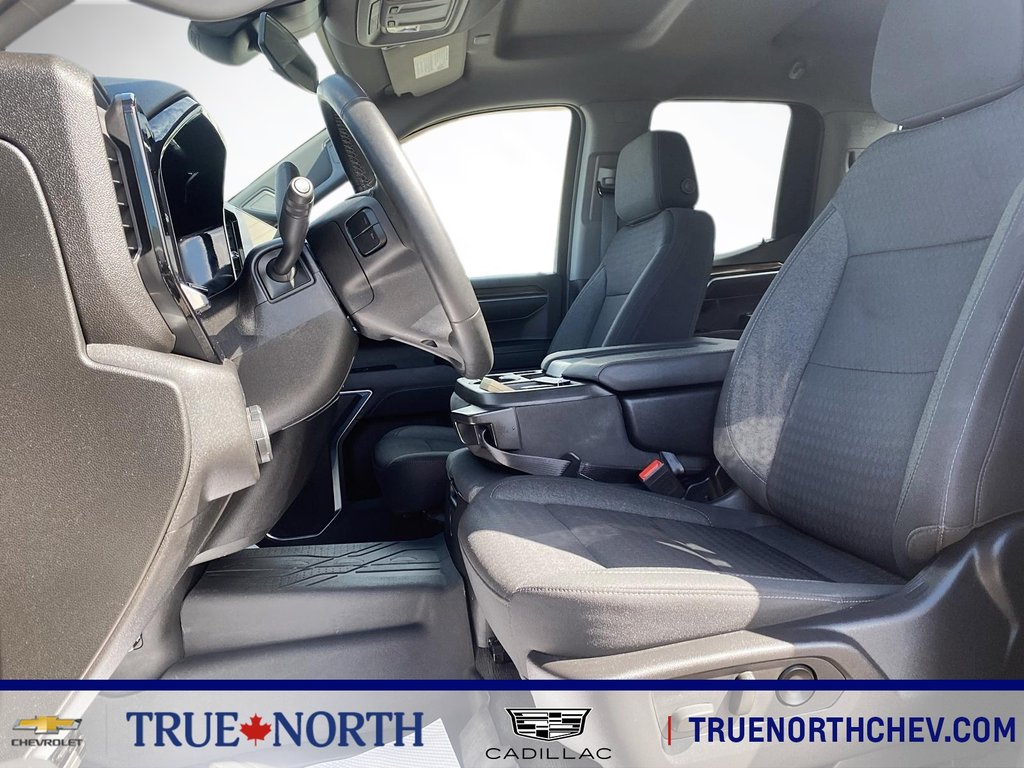 2023 Chevrolet SILVERADO 1500 in North Bay, Ontario - 4 - w1024h768px