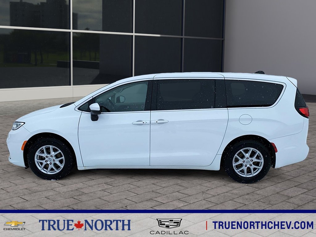 Chrysler Pacifica  2023 à North Bay, Ontario - 3 - w1024h768px