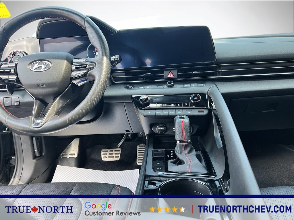 2023 Hyundai Elantra in North Bay, Ontario - 10 - w1024h768px