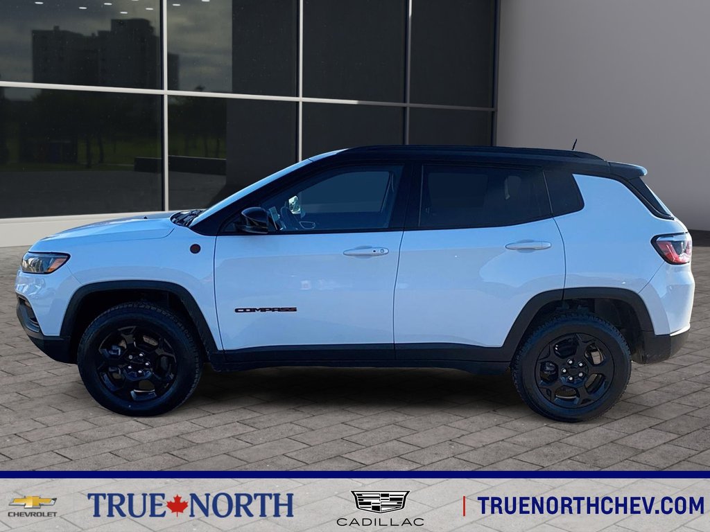 2023 Jeep Compass in North Bay, Ontario - 3 - w1024h768px