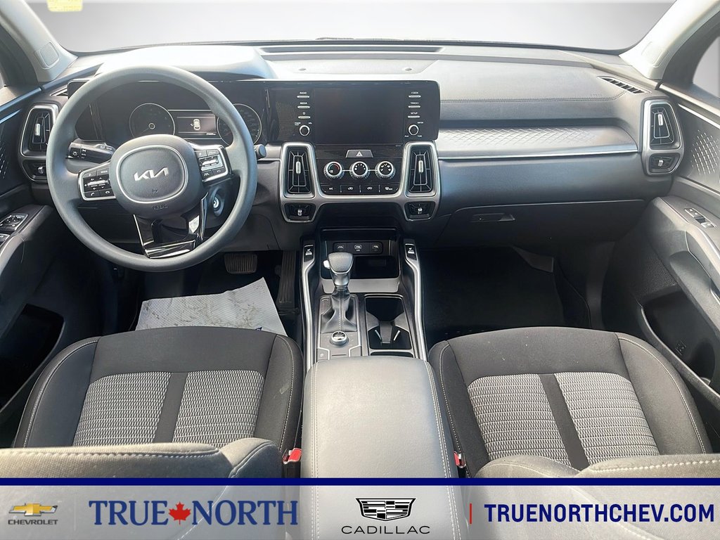 Kia Sorento  2023 à North Bay, Ontario - 8 - w1024h768px