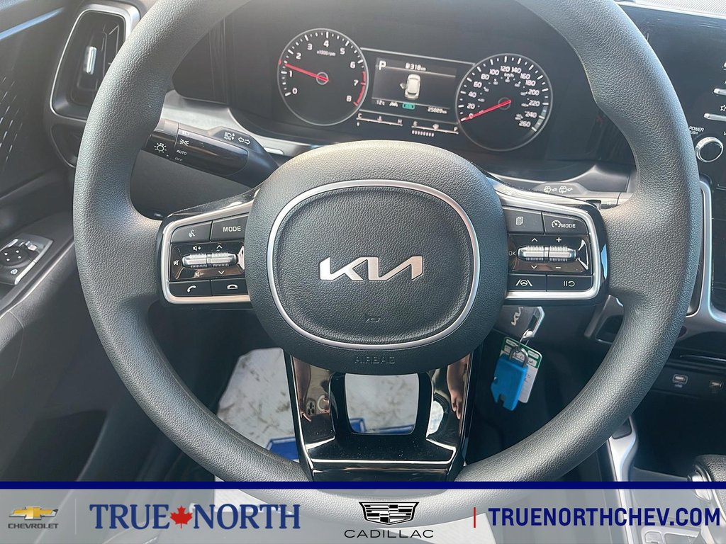 Kia Sorento  2023 à North Bay, Ontario - 9 - w1024h768px