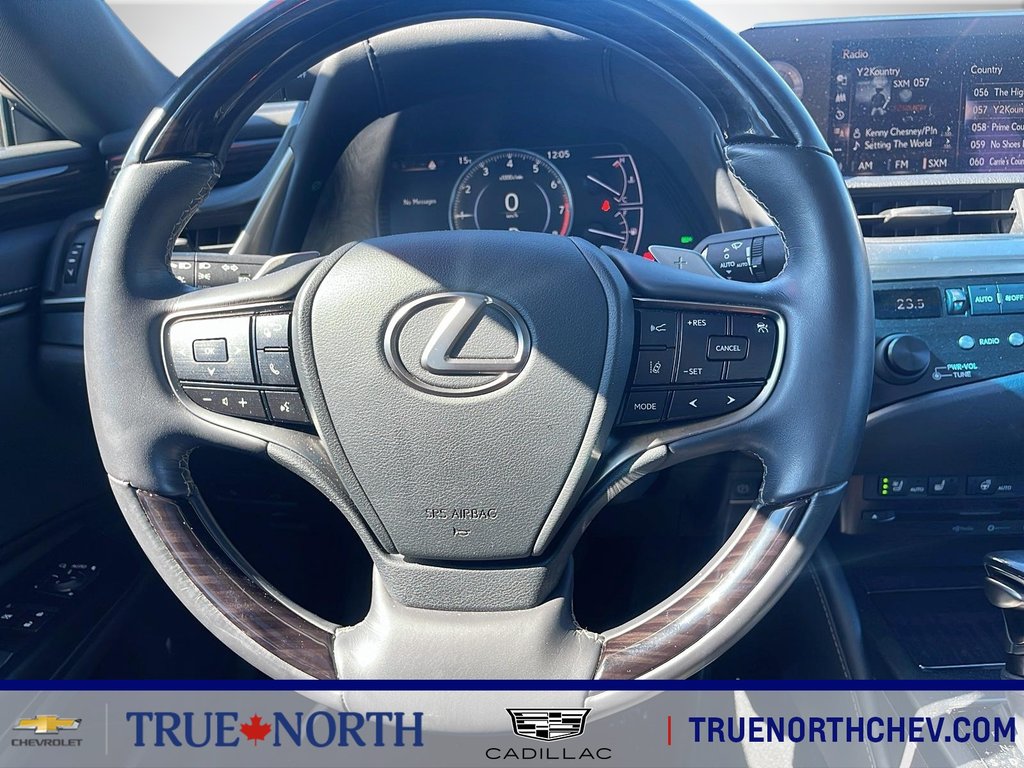 Lexus ES  2020 à North Bay, Ontario - 8 - w1024h768px