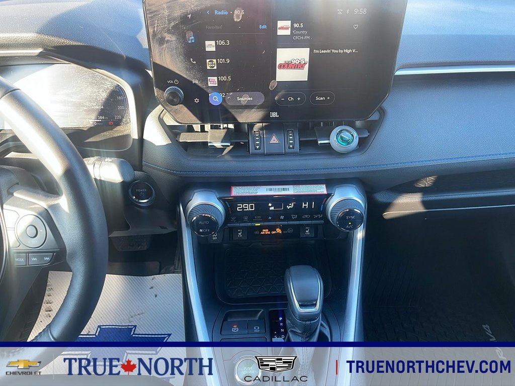 Toyota RAV4  2024 à North Bay, Ontario - 10 - w1024h768px