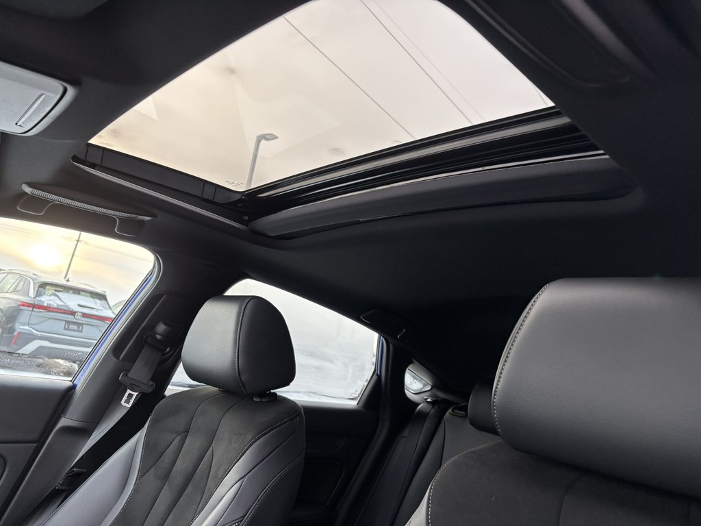 Acura Integra Elite A-Spec CVT 2023 à Saint-Georges, Québec - 8 - w1024h768px