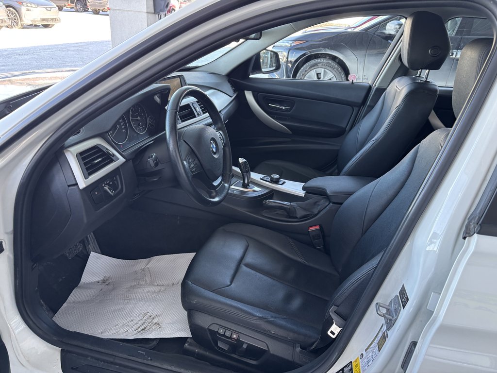 BMW 3 Series 4dr Sdn 320i xDrive AWD 2015 à Saint-Georges, Québec - 9 - w1024h768px