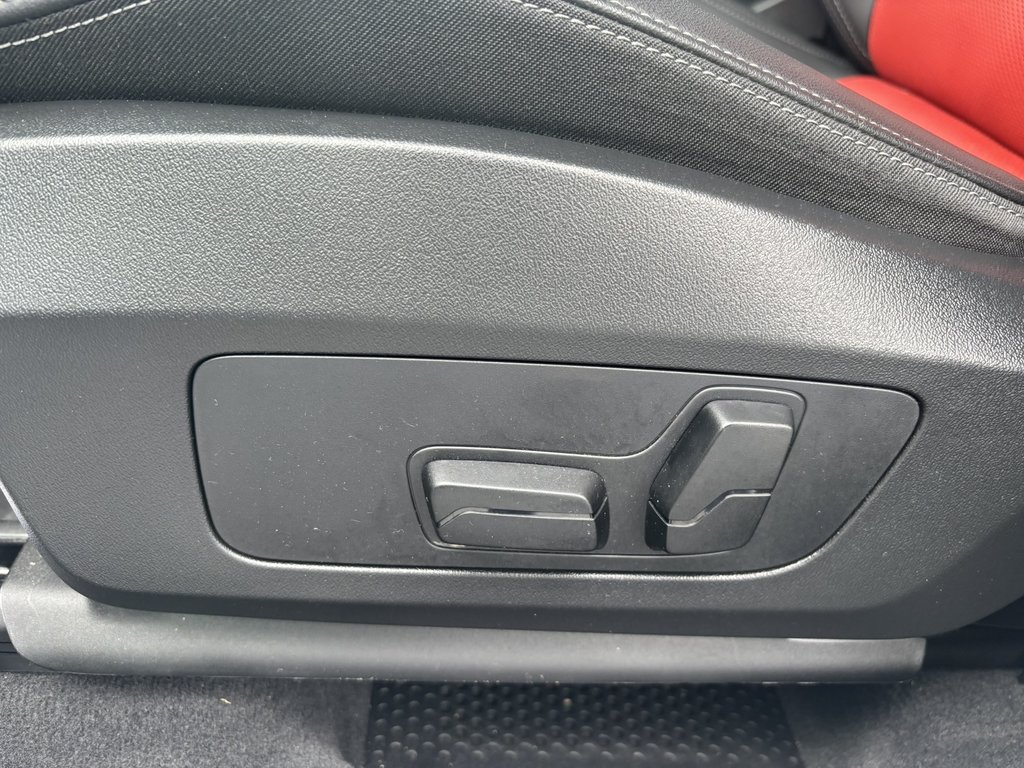 2025 BMW X1 xDrive28i Sports Activity Vehicle in Saint-Georges, Quebec - 11 - w1024h768px