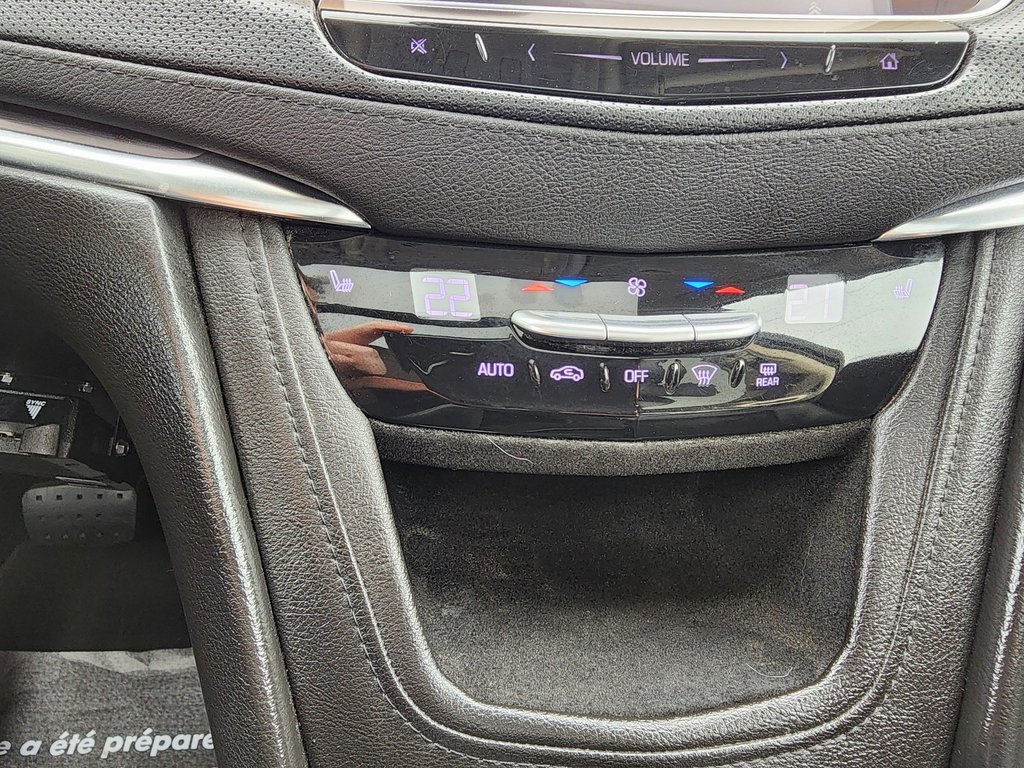 2018 Cadillac XT5 AWD 4dr Luxury in Saint-Georges, Quebec - 16 - w1024h768px