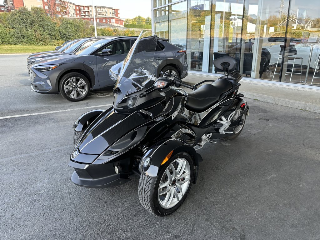 Spyder 2013 Can-Am Spyder 2013 à Saint-Georges, Québec - 7 - w1024h768px