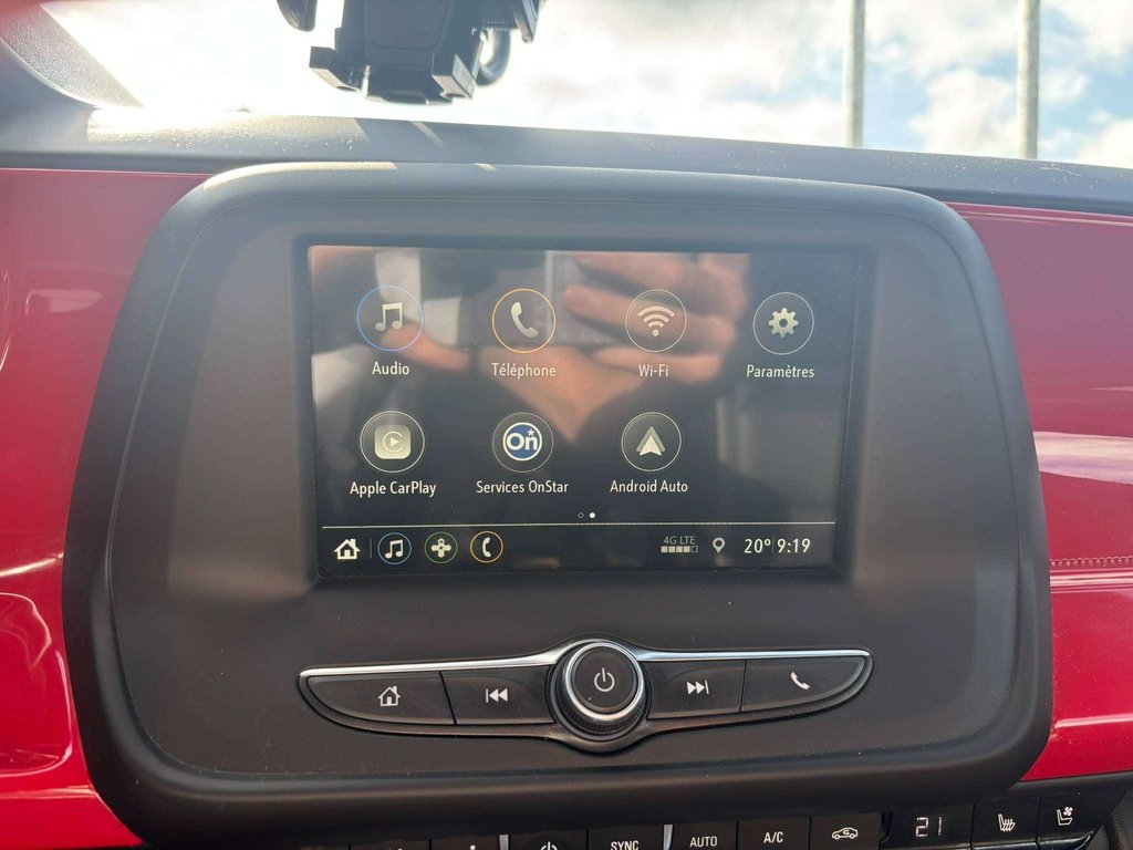 2019 Chevrolet Camaro 2LT in Saint-Georges, Quebec - 13 - w1024h768px
