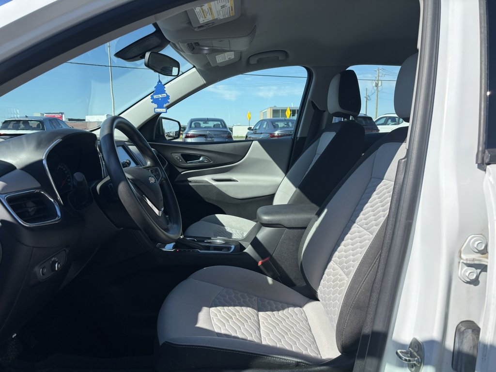 2018 Chevrolet Equinox AWD 4dr LS w-1LS in Saint-Georges, Quebec - 8 - w1024h768px