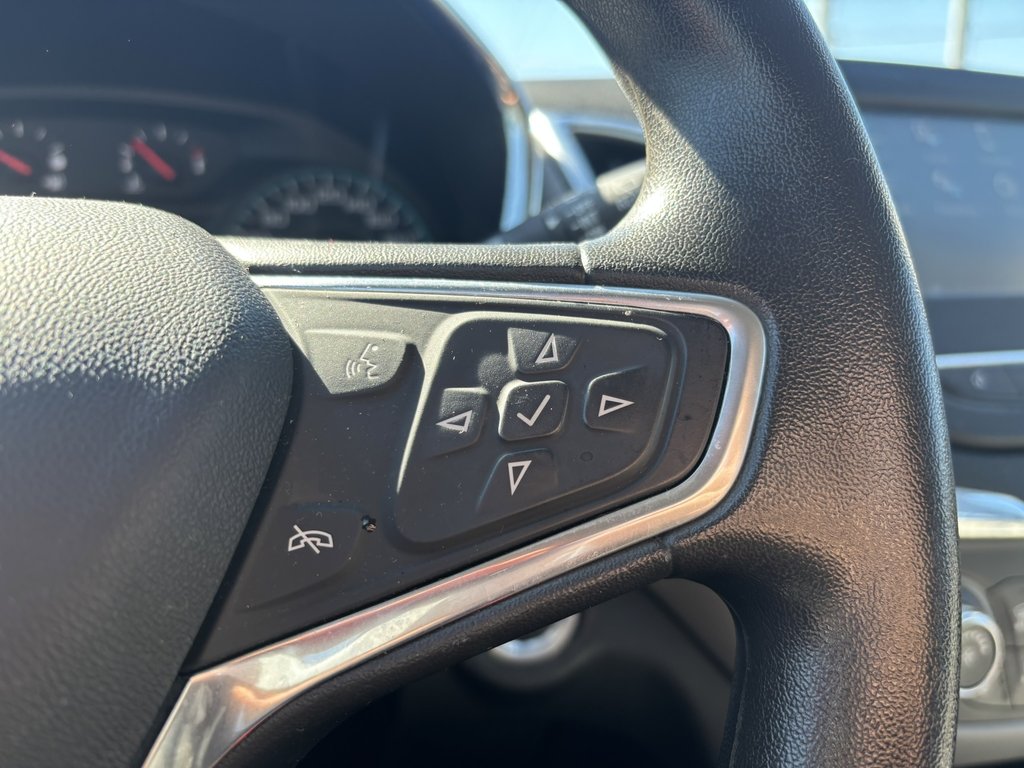 2018 Chevrolet Equinox AWD 4dr LS w-1LS in Saint-Georges, Quebec - 12 - w1024h768px