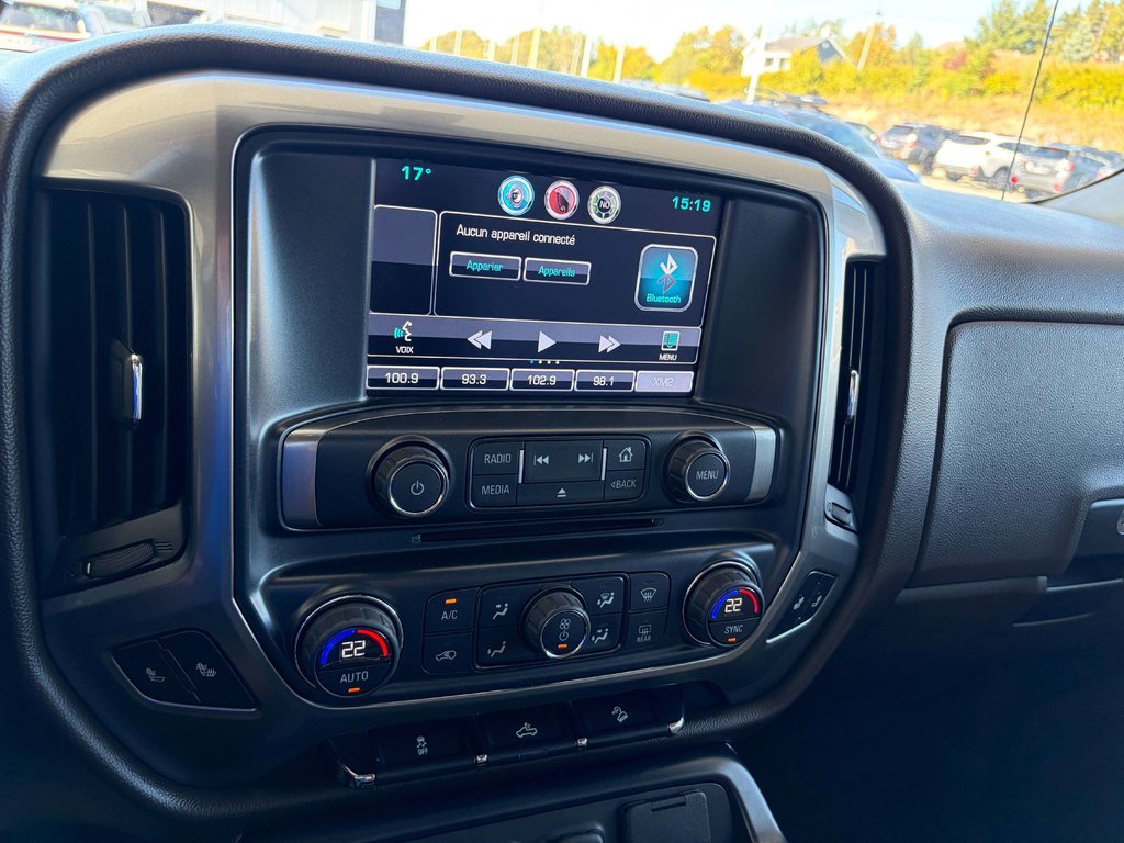 2016 Chevrolet Silverado 1500 LT in Saint-Georges, Quebec - 12 - w1024h768px