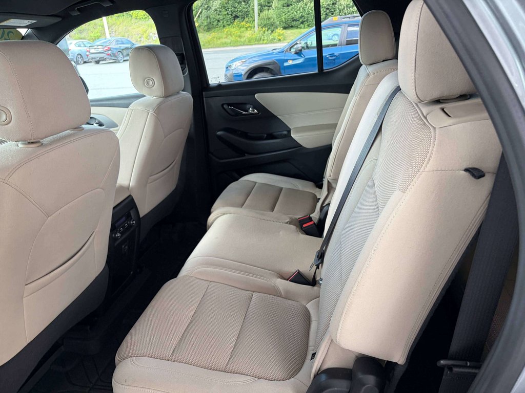 2023 Chevrolet Traverse AWD 4dr LS w-1LS in Saint-Georges, Quebec - 19 - w1024h768px