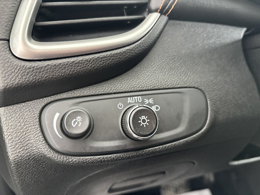 2019 Chevrolet Trax AWD 4dr LT in Saint-Georges, Quebec - 18 - w1024h768px