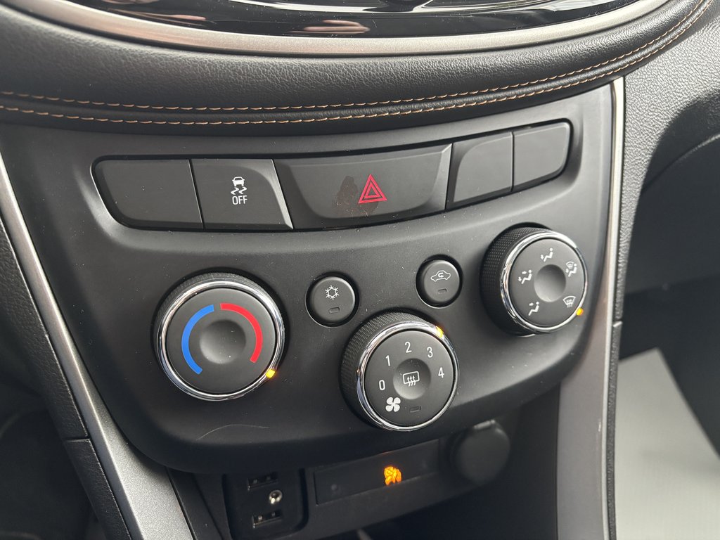 2019 Chevrolet Trax AWD 4dr LT in Saint-Georges, Quebec - 16 - w1024h768px