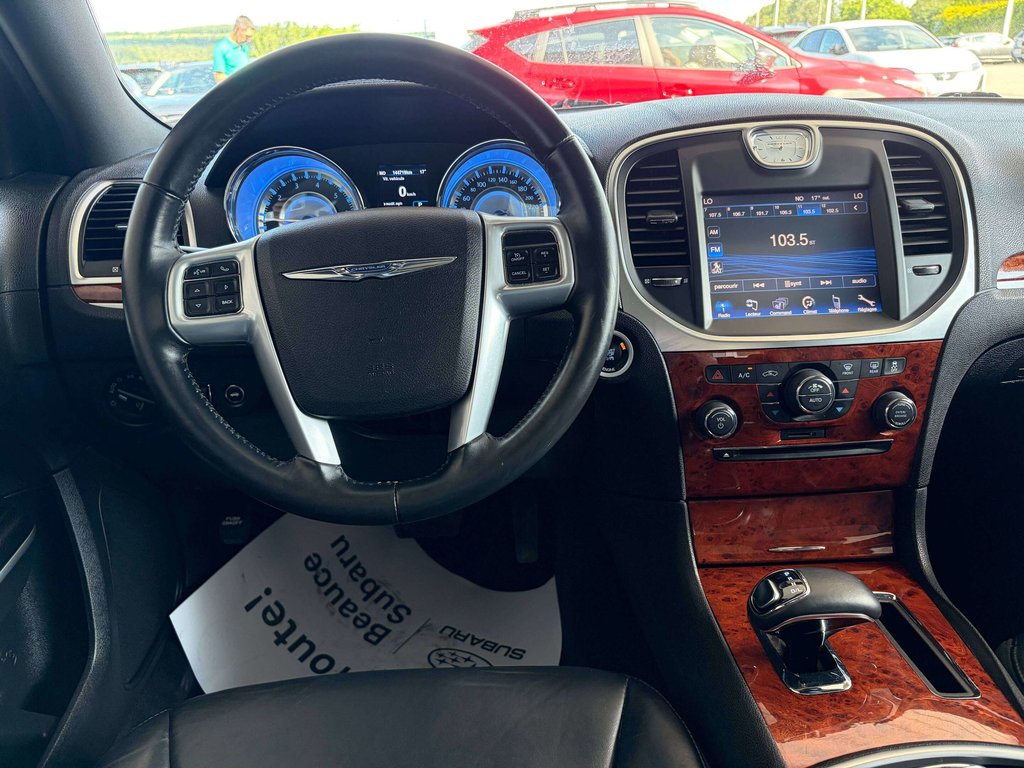 2014 Chrysler 300 Touring in Saint-Georges, Quebec - 11 - w1024h768px