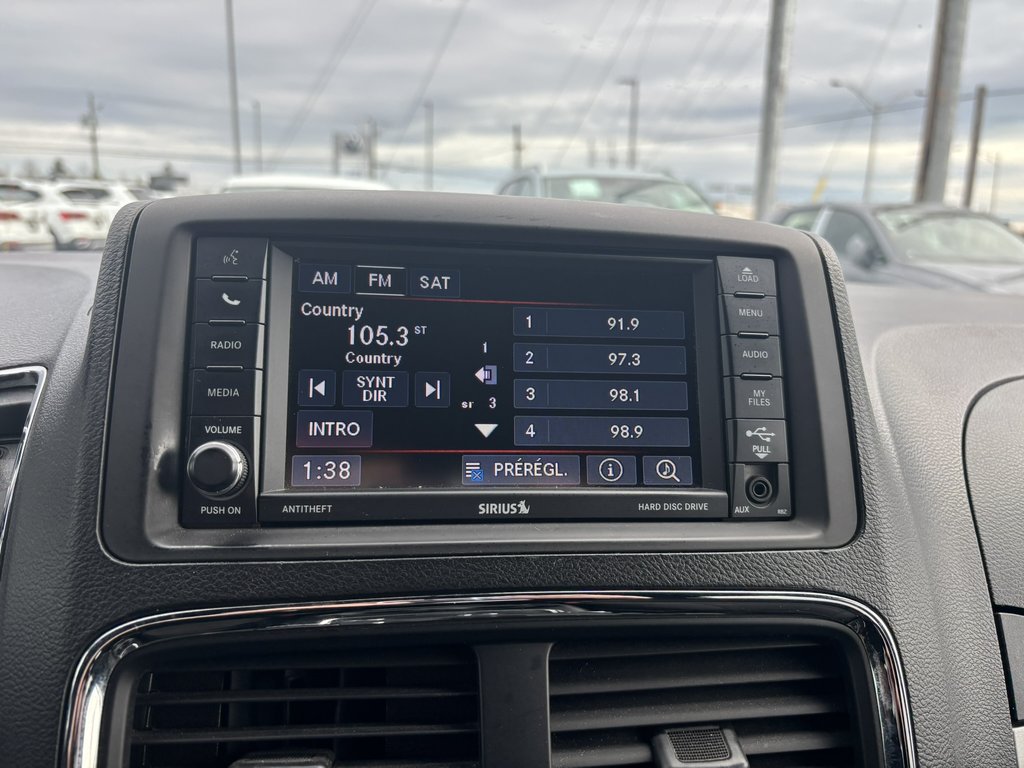 2014 Dodge Grand Caravan 4dr Wgn SXT in Saint-Georges, Quebec - 10 - w1024h768px