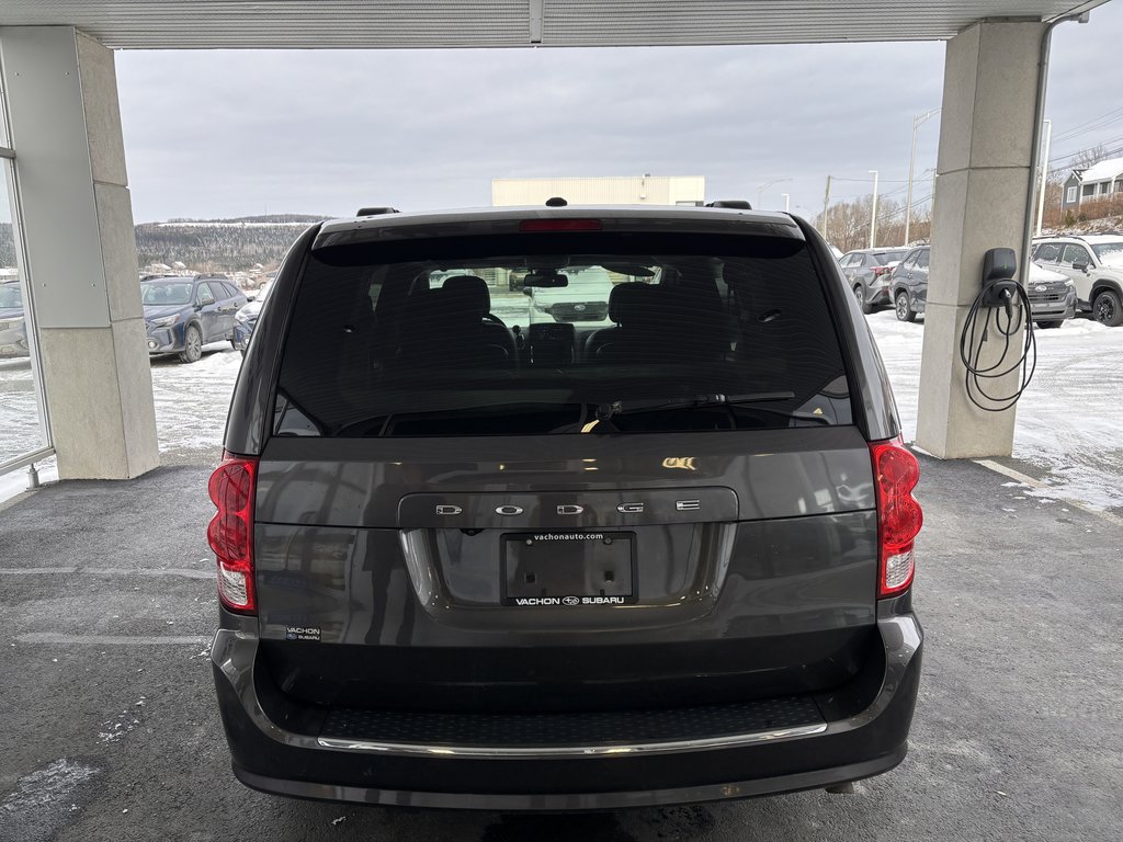 2018  Grand Caravan Crew Plus 2WD in Saint-Georges, Quebec - 4 - w1024h768px