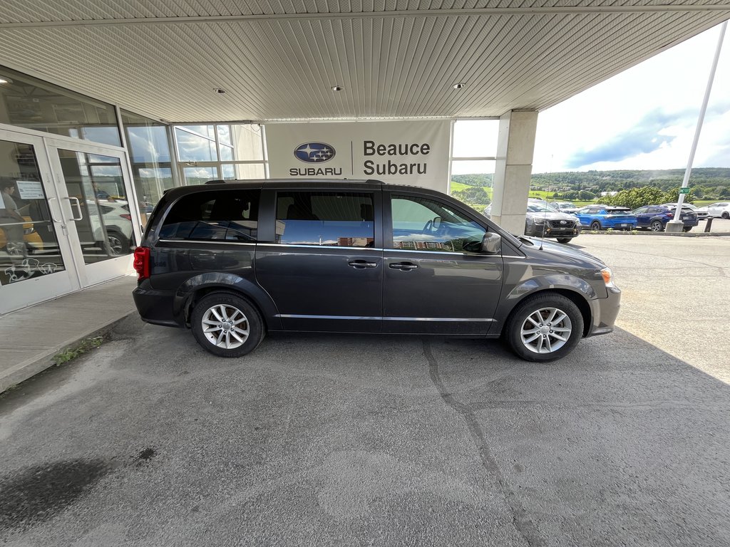 2020 Dodge Grand Caravan Premium Plus 2WD in Saint-Georges, Quebec - 4 - w1024h768px