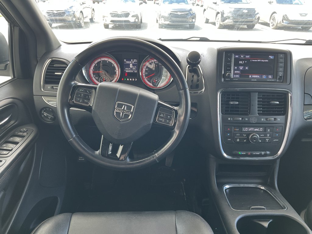 2020 Dodge Grand Caravan Premium Plus 2WD in Saint-Georges, Quebec - 10 - w1024h768px