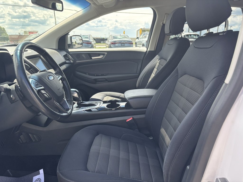Ford Edge 4dr SEL AWD 2017 à Saint-Georges, Québec - 9 - w1024h768px